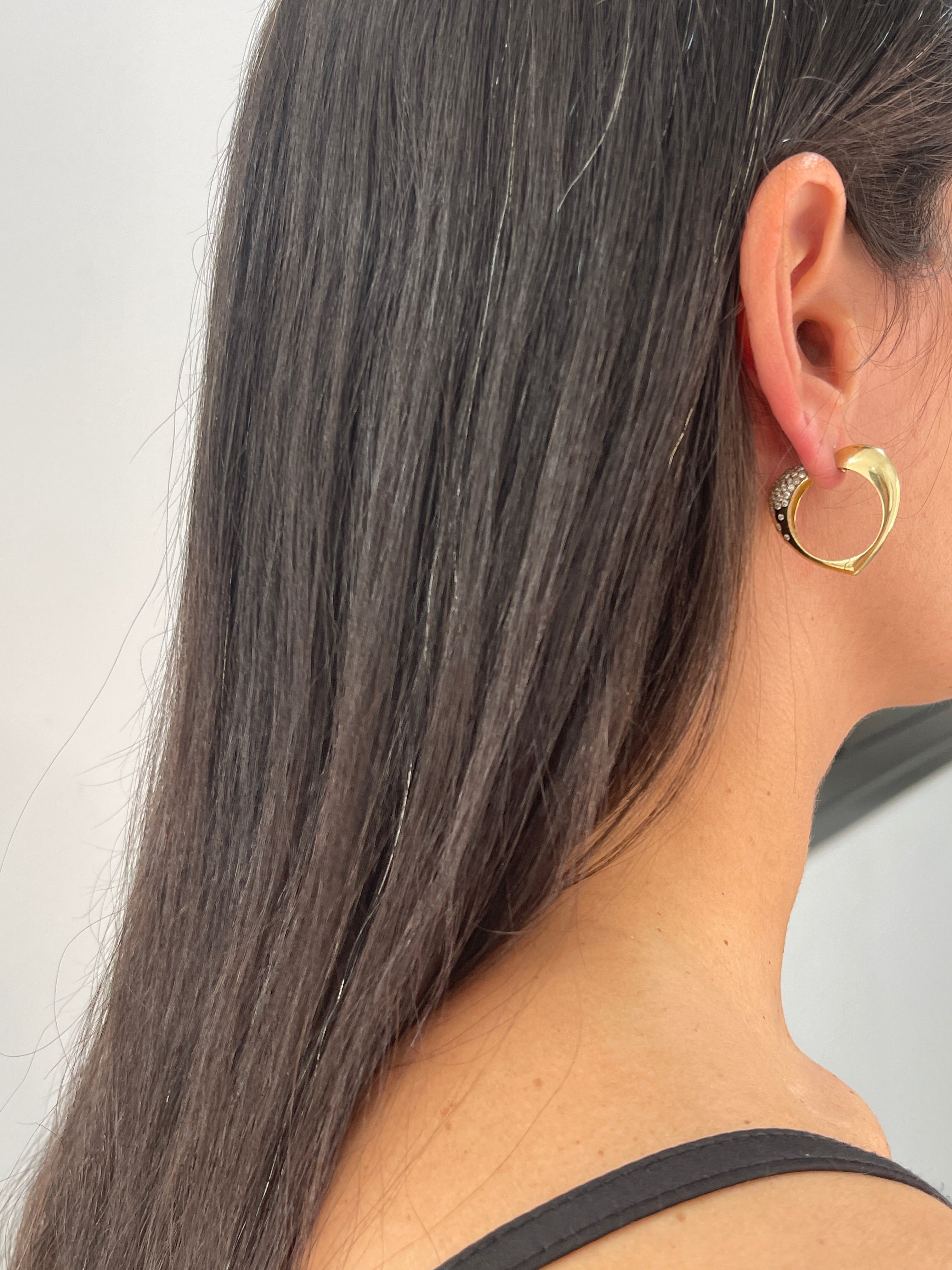 עגילי לב משובצים דו-צדדי מתהפך Éternal Heart Hoops