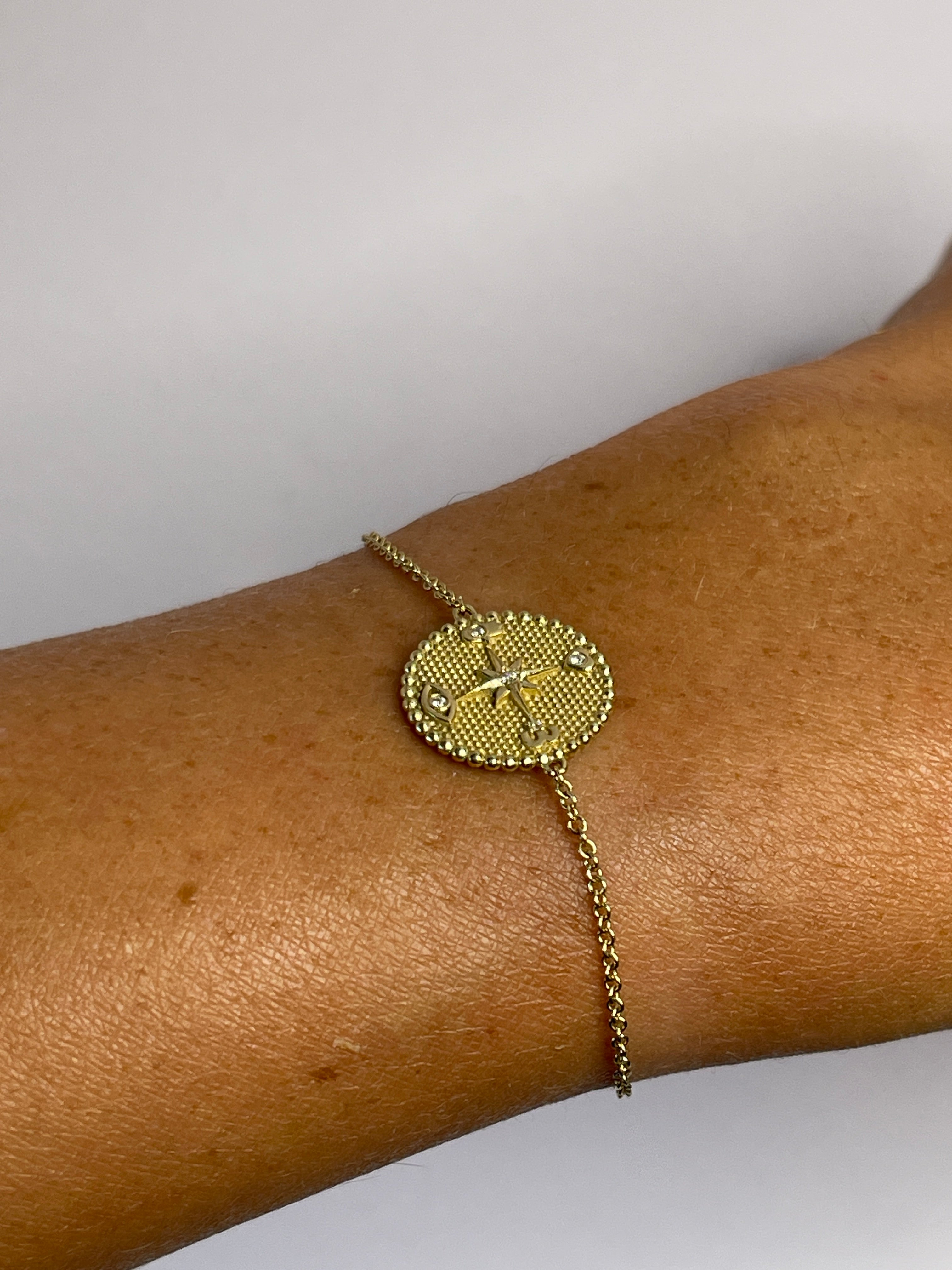 צמיד קמע מצפן פנימי