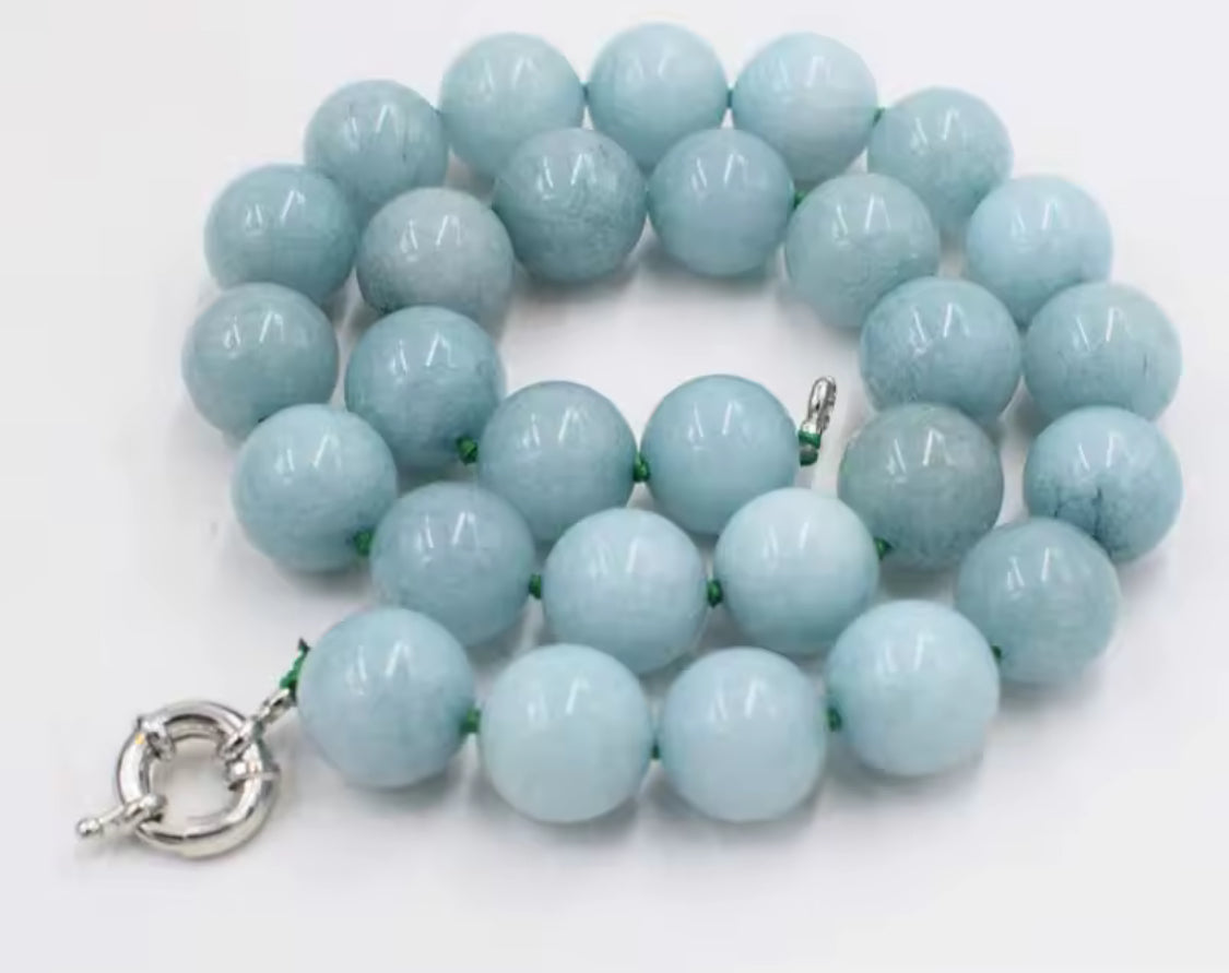 שרשרת אבן חן ג׳ייד תכלת טבעית 12 מ״מ