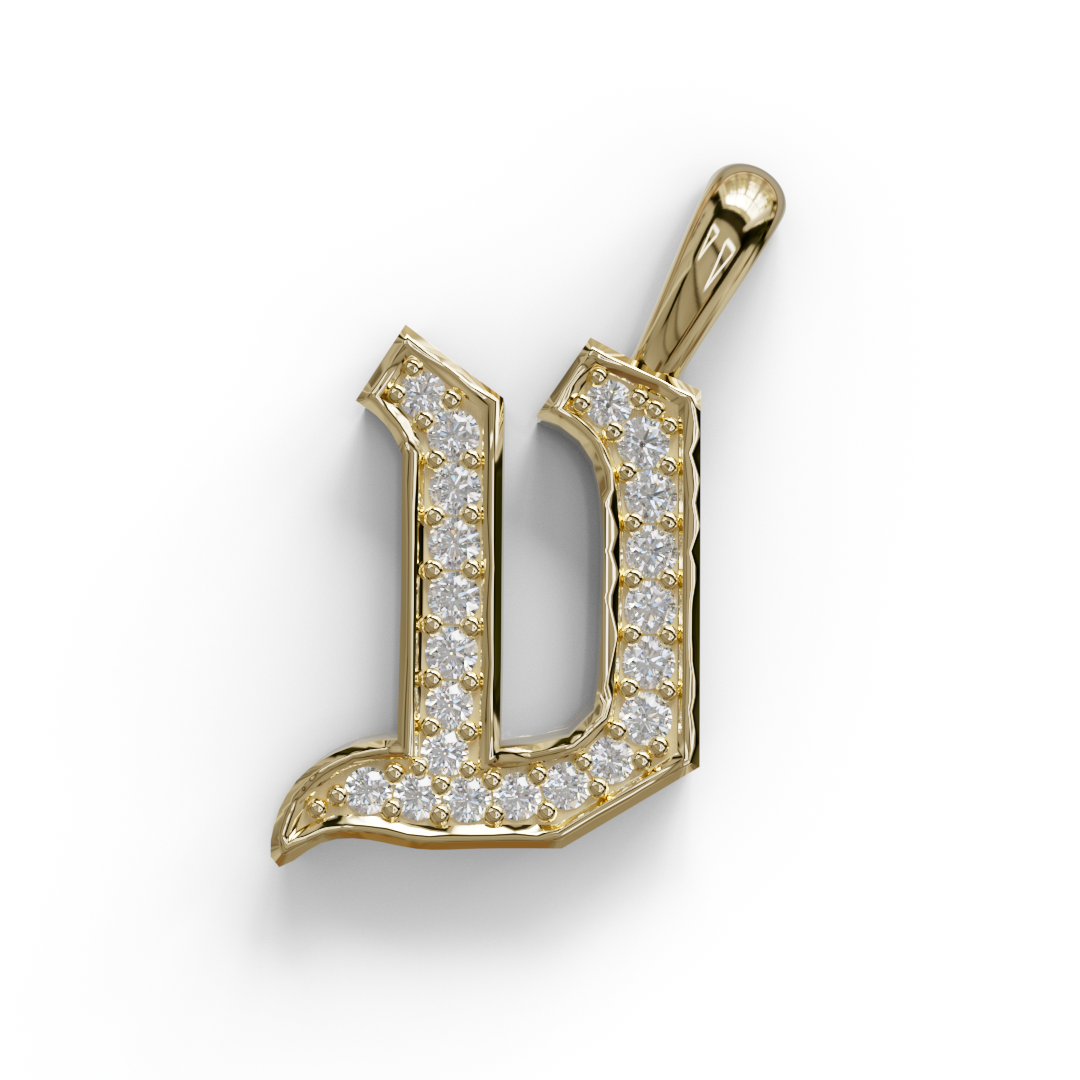 תליון אות גדולה משובצת